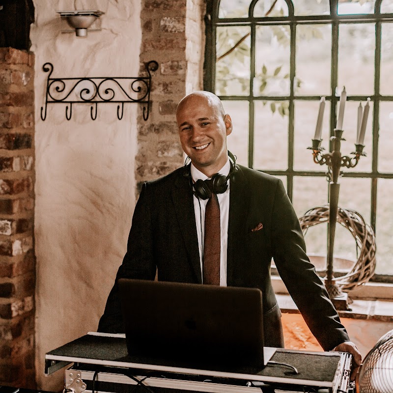 Alex Awesome - Hochzeit DJ Köln Event DJ NRW