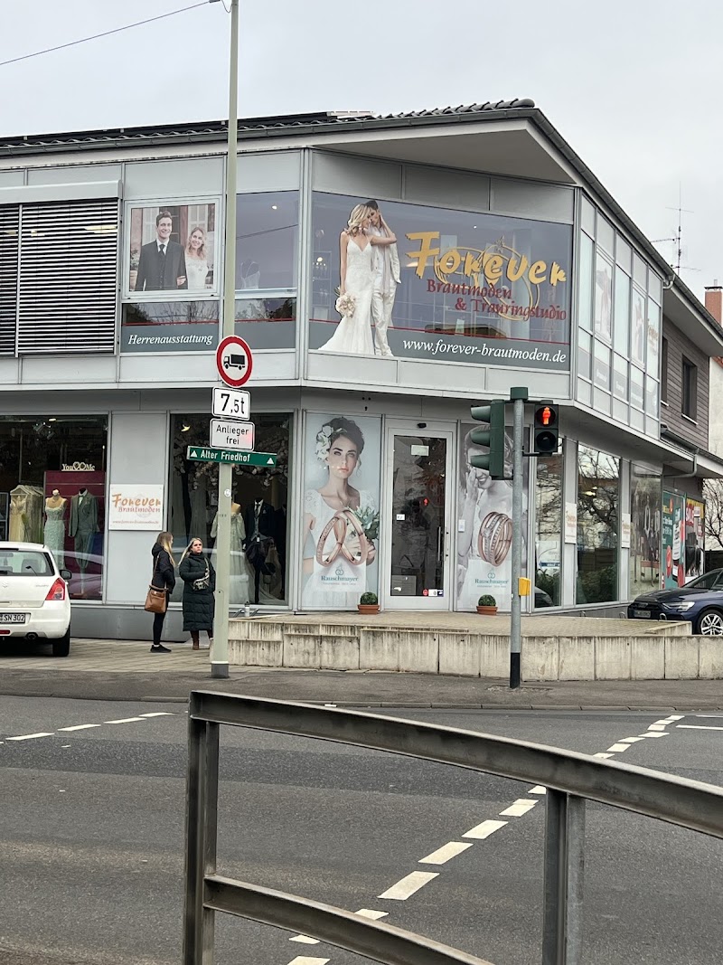 Forever Brautmoden - zwischen Wiesbaden, Frankfurt & Mainz