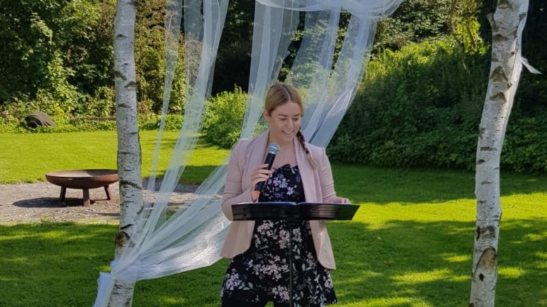Freie Trauung Lübeck - Traurednerin Lübeck - Trauredner Lübeck - Freie Trauung Ostsee, Trauerrednerin Sarah Ahlers