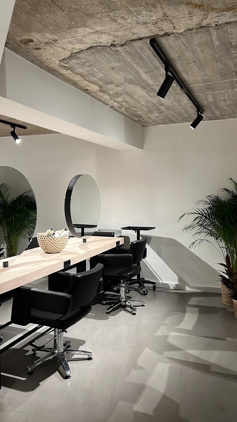Minopoli Hair & Make-Up Artists