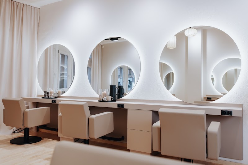 Friseur Semeraro Hair Lounge Freiburg | Haarverlängerung | Balayage | Blond Experten