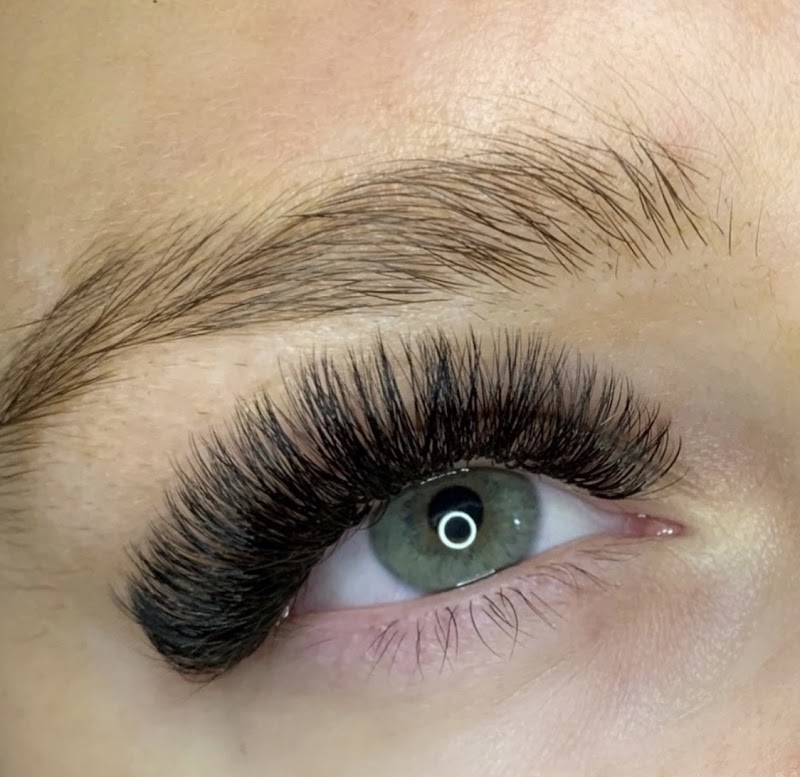 Nisas Pro Makeup Artistry