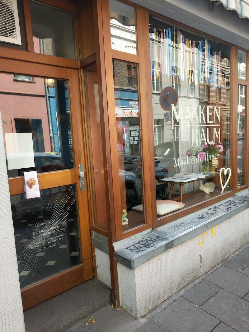Maskenraum - Studio für Brautstyling, Inh. Melli Wielpütz