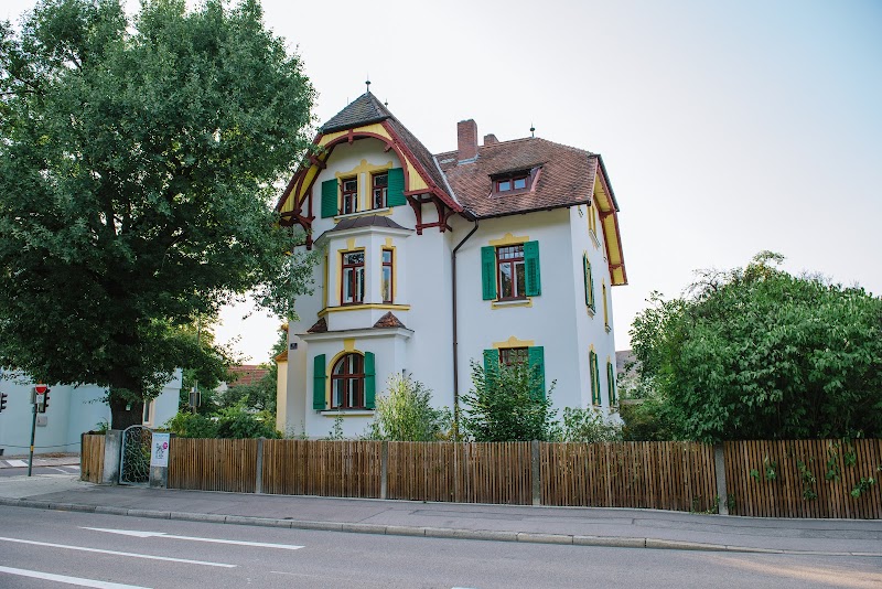 DIE VILLA - Räume.Anders.