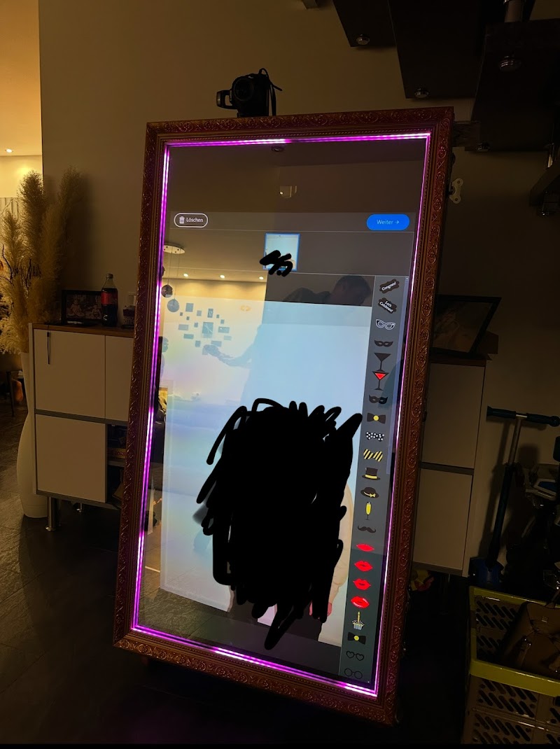 Pure Events Saar | Vermietung Fotobox für Hochzeit, Geburtstagsfeier oder Firmenevent.