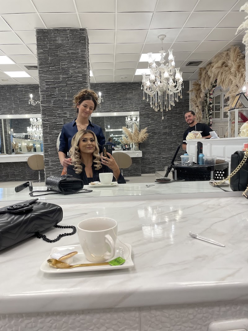 Mehtap Karabacak Hairstyle & Academy