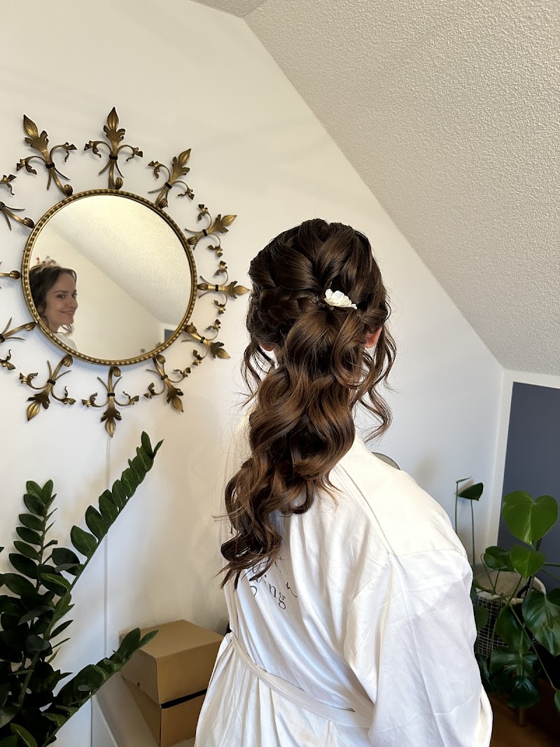 Make-up & Haarstyling | Brautstyling Julia Finn