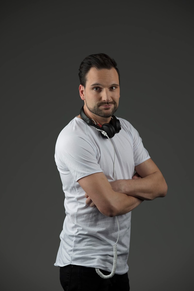DJ Marcel | Hochzeit- Firmen- Geburtstag- Event DJ Leipzig