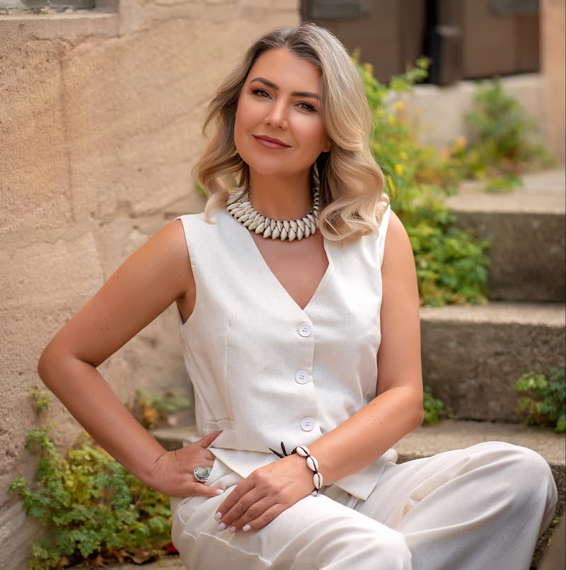 Julia Weizel - Professionelle Kosmetik & Brautstyling