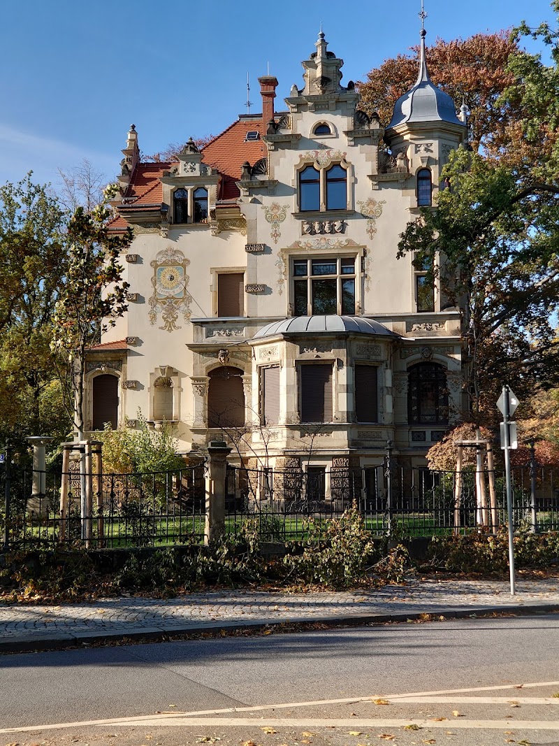 Villa Weigang (1894-95; Max Georg Poscharsky)