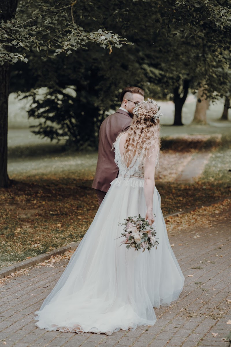 Hochzeitsatelier Kassel - Brautmoden Fachgeschäft