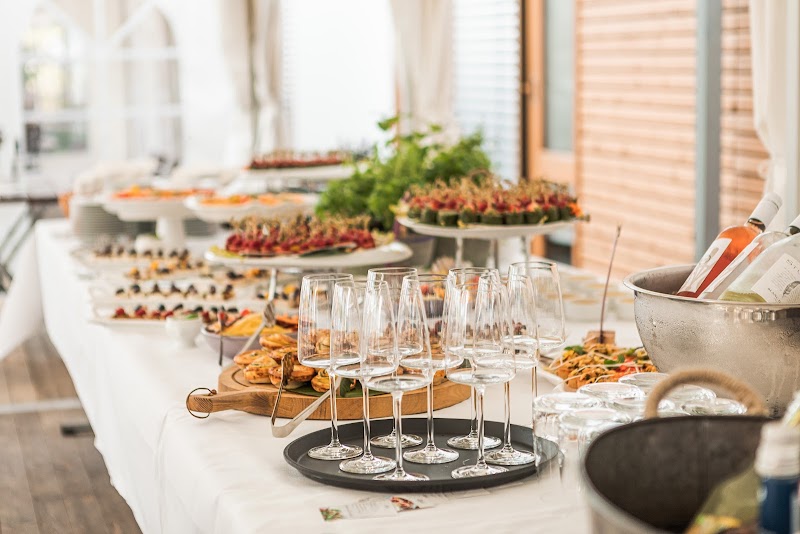 Atefeh Catering und Event GmbH & Co. KG