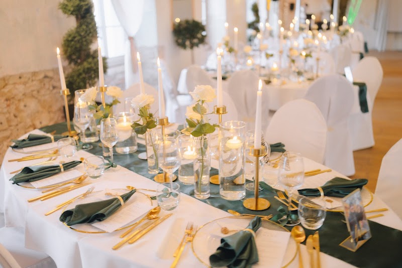 Katrin Raß Toujours Events & Weddings - exklusive Hochzeitsplanung, Deko- & Möbelverleih