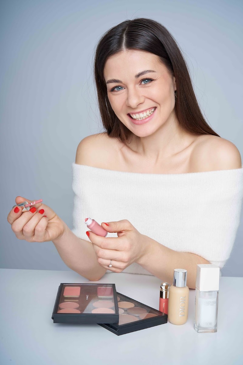 Lena Berberich – Hair & Make-Up Artist