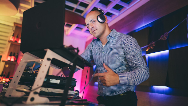 DJ Andreas Noah - Event & Hochzeits-DJ