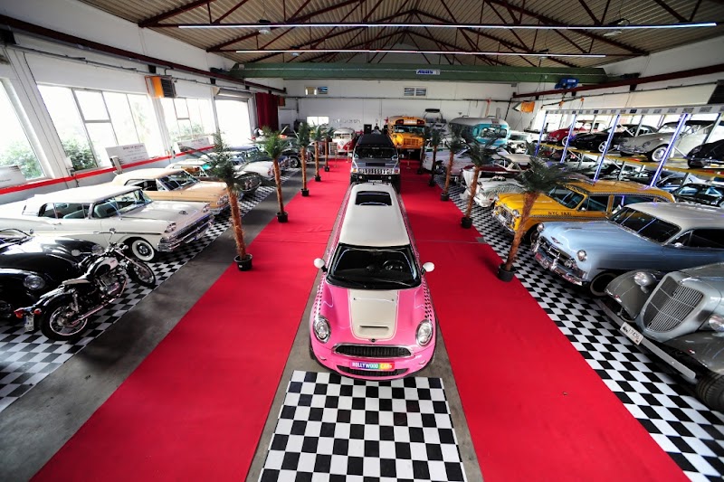 Hollywood Cars