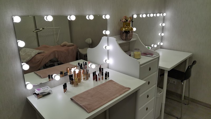 Lana Beauty - Make Up Studio - Georgsmarienhütte