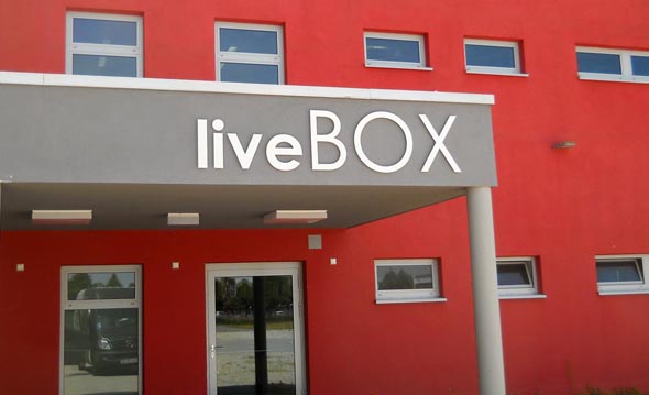 liveBOX