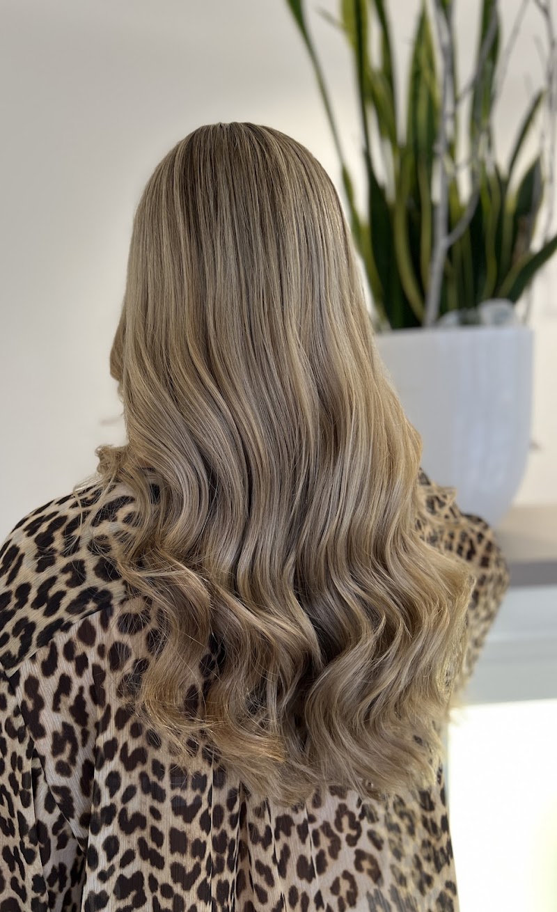 PHANTASIE Hannover | Balayage Hannover | Brautfrisuren | Make-up Hannover | permanent Make-up
