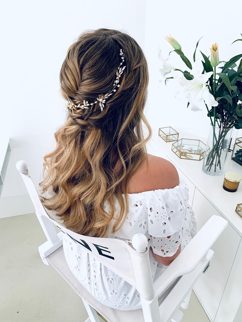 Irene Fast - Hair & Make-up Artist