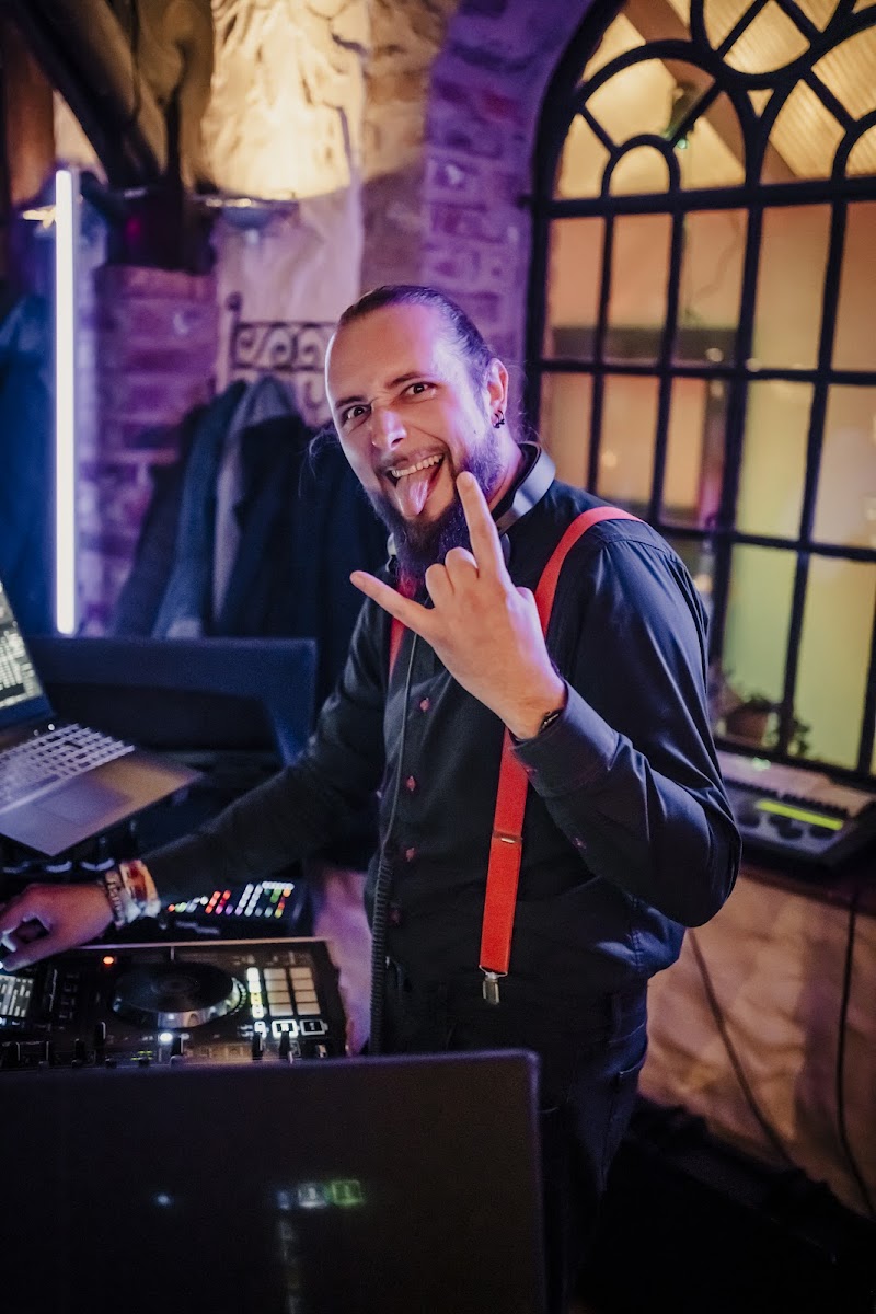 DJ Headcrack - Hochzeits- und Alternative Event DJ
