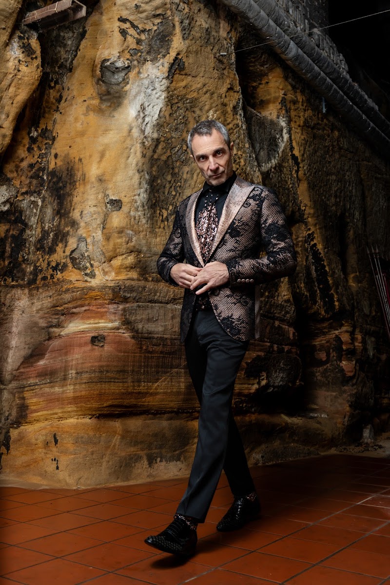 Alexander Kappen Haute Couture, das Atelier für extravagante Kleidung auf Maß, Brautkleider, Hochzeitsanzüge, Herrenanzüge