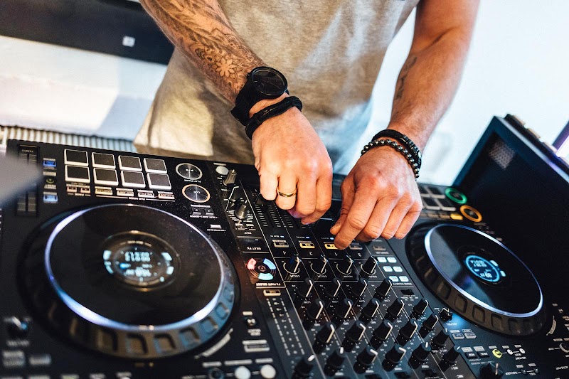 MUSIC SOUND CONCEPTS - Event und Hochzeits DJs für Düsseldorf & das Rheinland