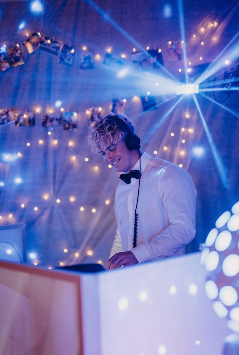 Nathan White - Hochzeits DJ & Event DJ