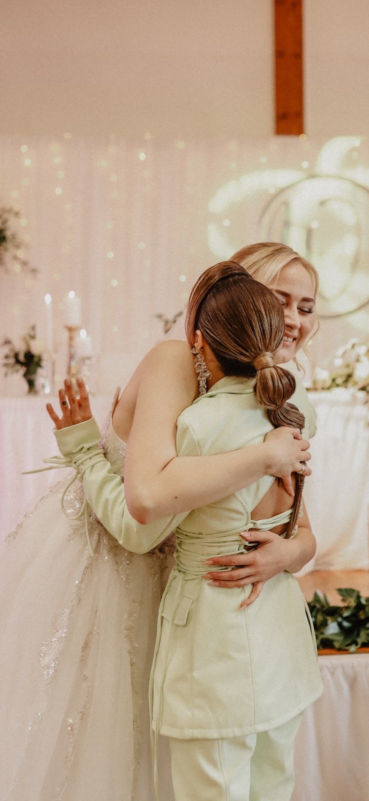 Hochzeitsmoderatorin & Traurednerin - Jana Roschal