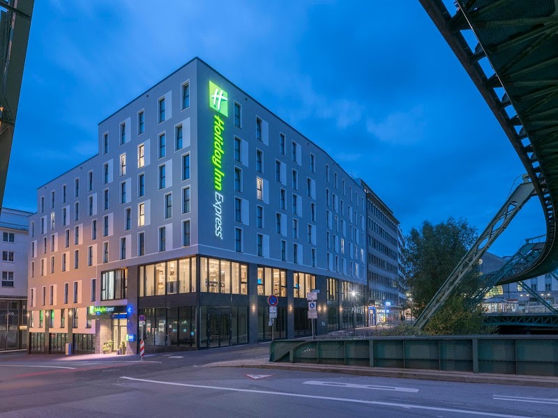 Holiday Inn Express Wuppertal - Hauptbahnhof by IHG