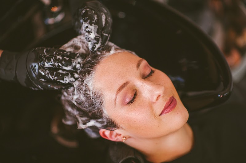 DER SALON exklusiv -JULIA KRUSE // FRISEUR & MAKE-UP IN ROSTOCK