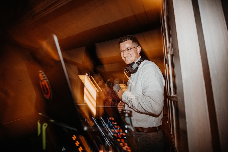 DJ TOBZN - Event- und Hochzeits DJ