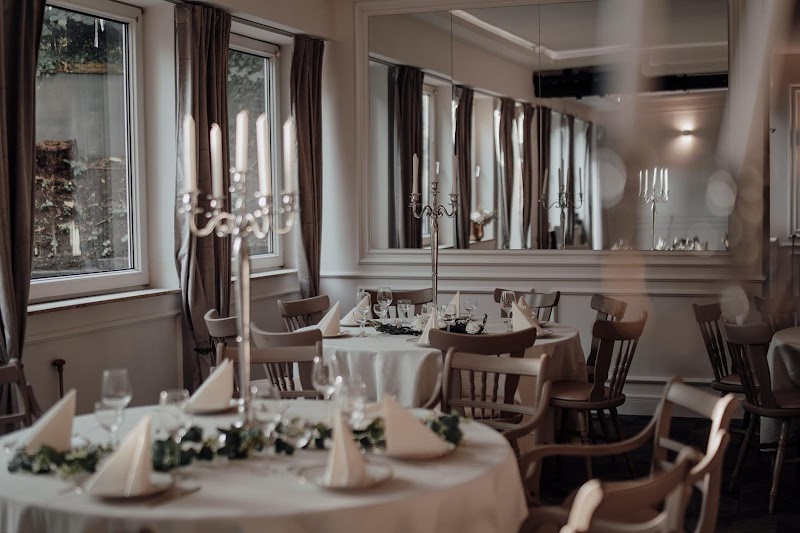 L' evin Event