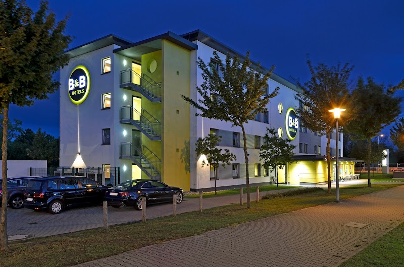 B&B HOTEL Mannheim-Neuostheim
