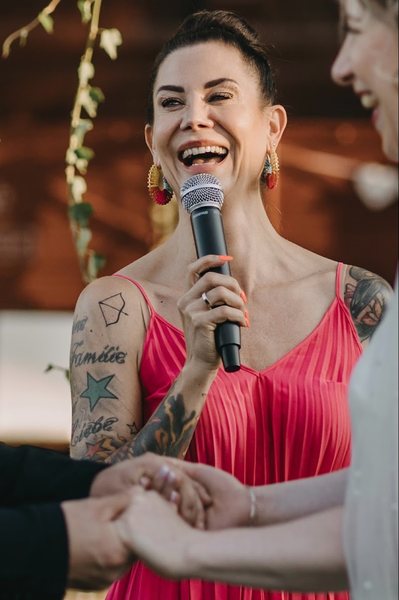 Freie Traurednerin Jenni Hansen (Weddingwords)