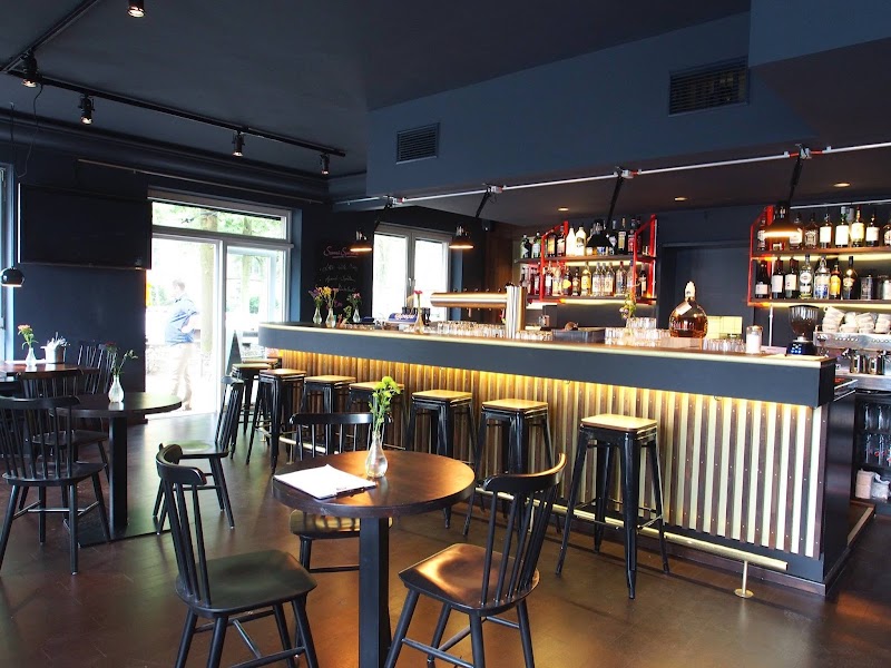 TOM & POLLY Hostel | Bar