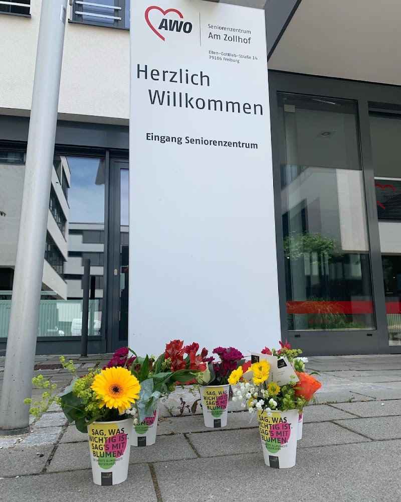 Blumenoase im Hauptbahnhof B. Moser