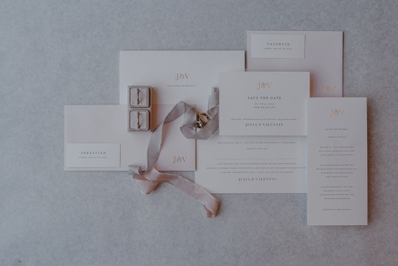 CARTE ROYALE - exklusive Hochzeitseinladungen & Papeterie