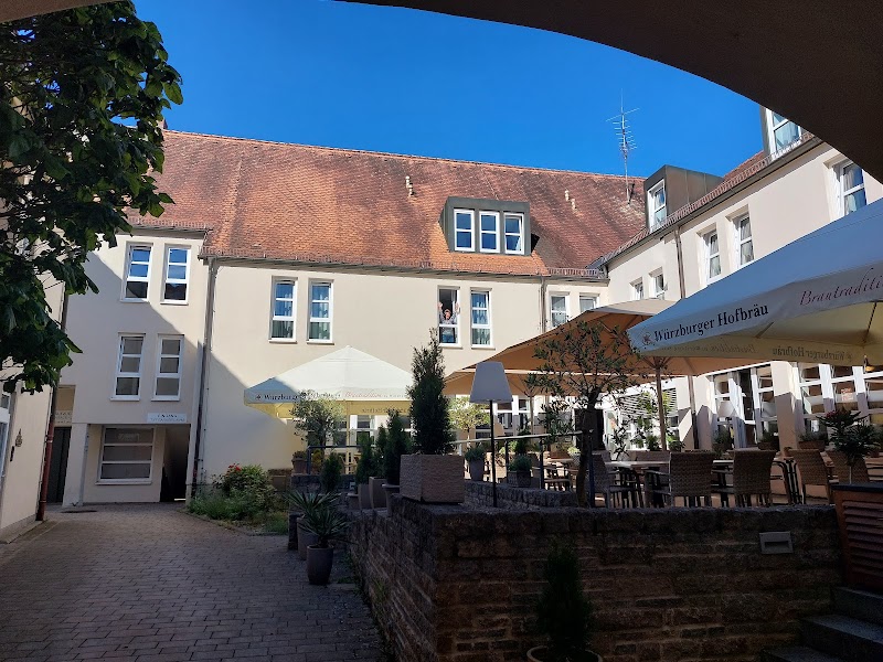 Zum LAMM Hotel - Restaurant