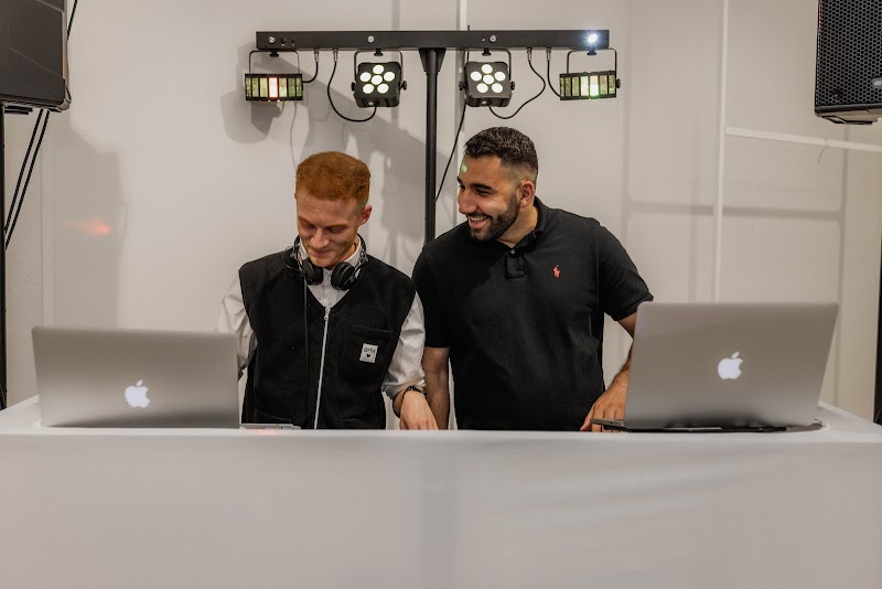 DJ KIDD & DJ SMITH | Hochzeits-DJs & Event-DJs