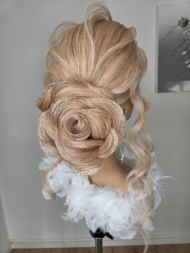 Hair Glow & Bridal Expert byJanin