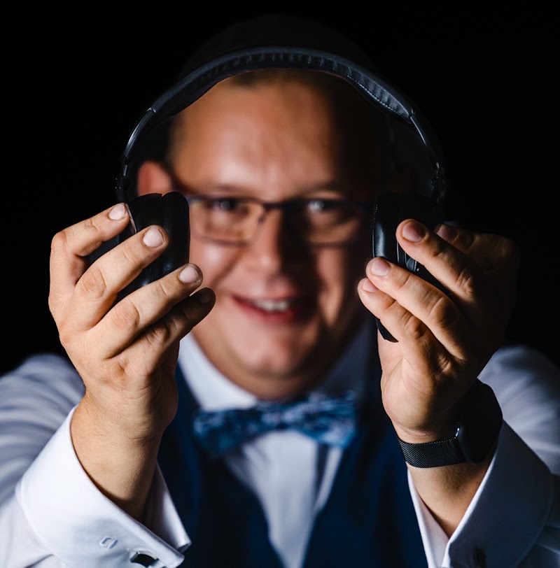 DJ Jan Bonn ihr DJ für Hochzeiten und Events aller Art